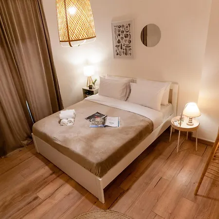 The Promenade Retreat Salonic